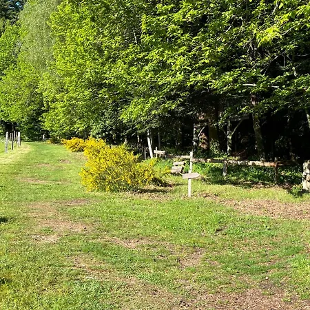 Les De Labrousse Lodge *