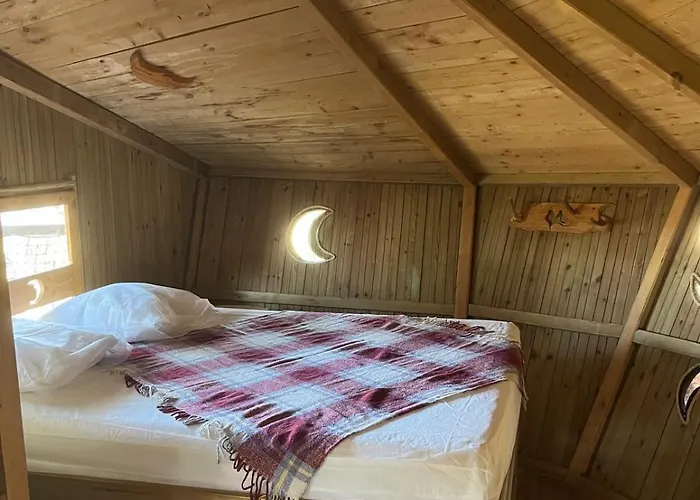 Lodge Les De Labrousse