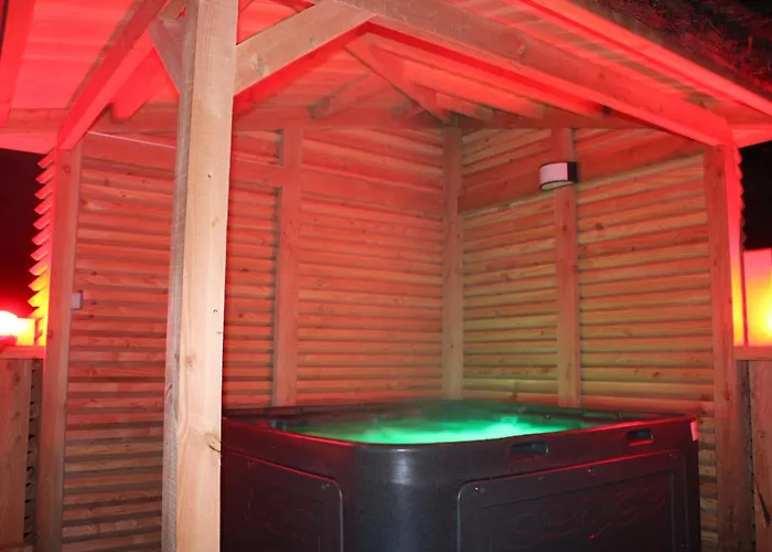 Les De Labrousse Lodge